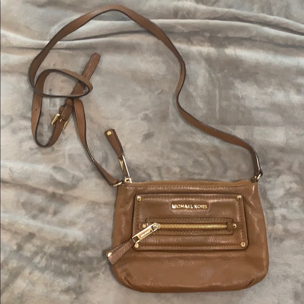 Nude tan Michael Kors cross body